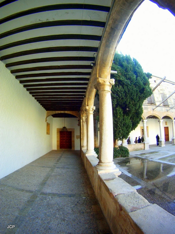 Claustro 2