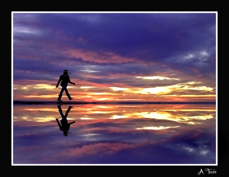 Caminando al amanecer