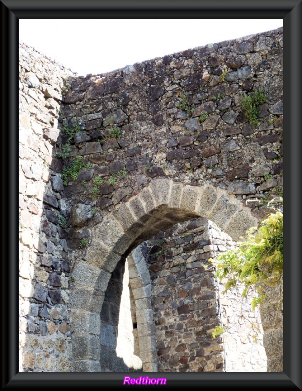 Arcos exteriores del castillo