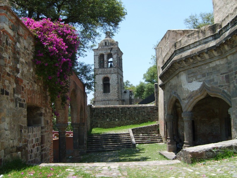 Capilla Abierta y Campanario 2