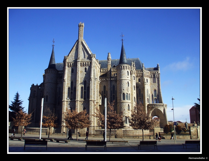 Palacio Episcopal de Gaud