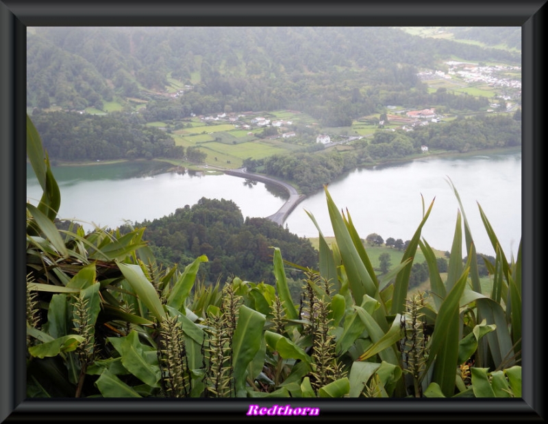 Los dos lagos desde el mirador del rey