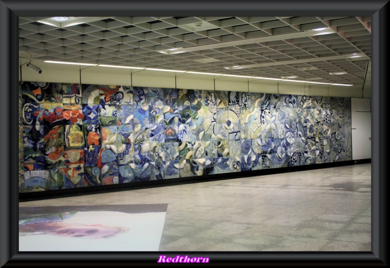 Decoracin pasillos del Metro