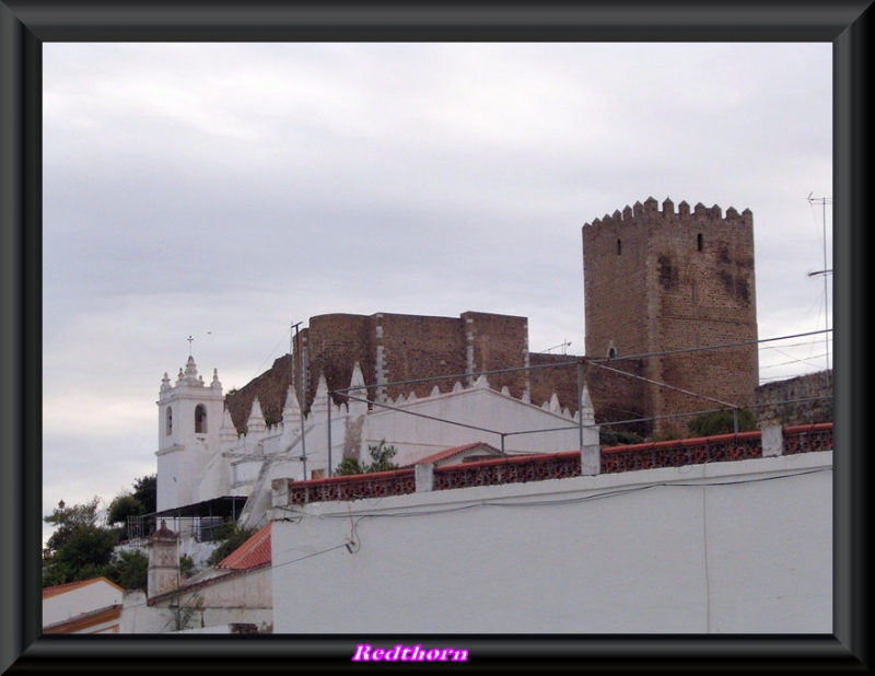 Castillo e iglesia de Mrtola