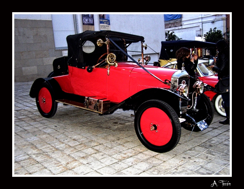 El coche rojo