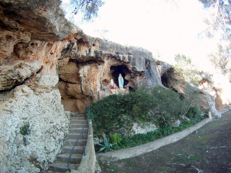 La Cueva de Lourdes